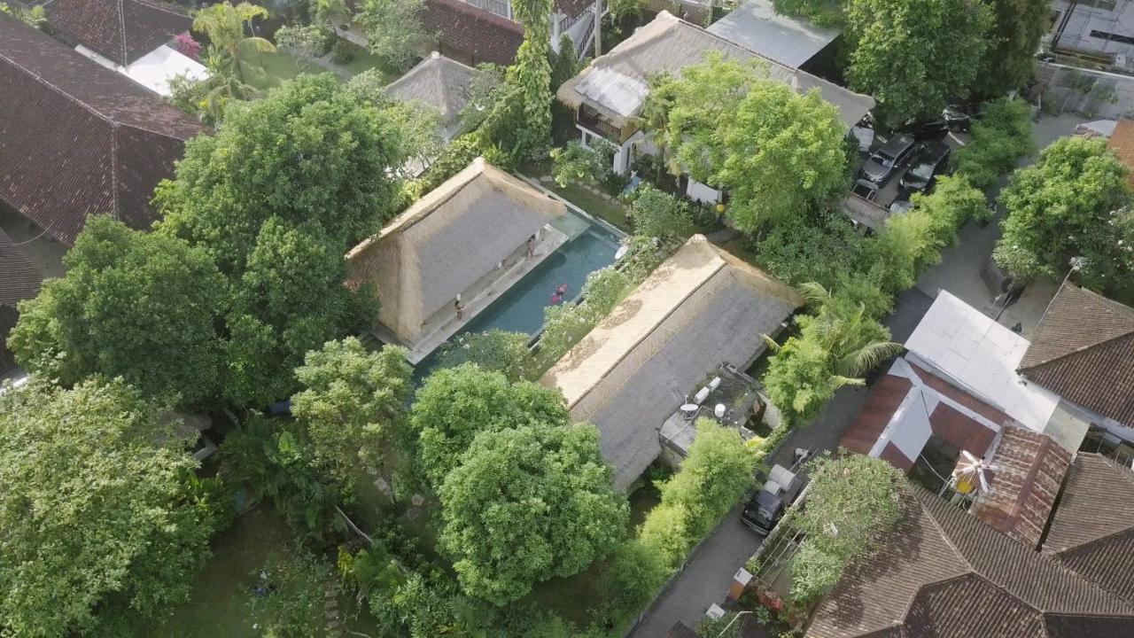Blind Dog Inn ซานูร์ ภายนอก รูปภาพ